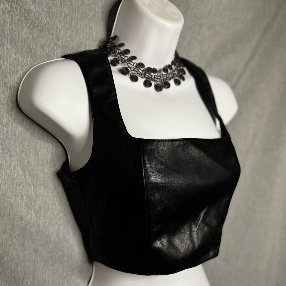 7 For All Mankind Faux Black Leather Top Zip Back - Picture 3 of 11